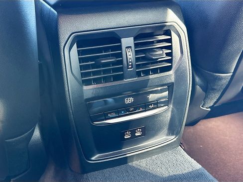 Certified 2023 BMW 330i 330i w/ Driving Assistance Package image 25
