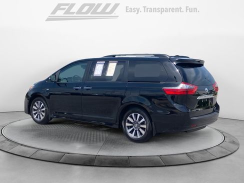 Used 2020 Toyota Sienna Limited Premium AWD/4WD image 6