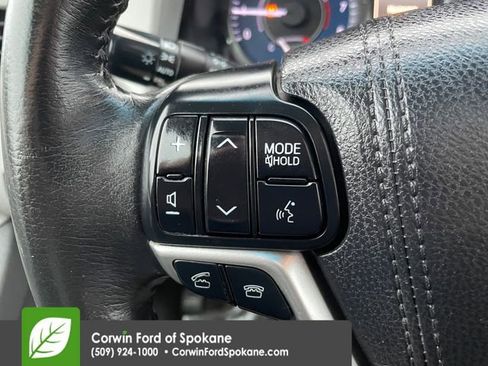 Used 2015 Toyota Sienna XLE image 25