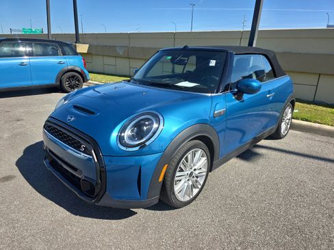 Used 2024 MINI Cooper S image 3