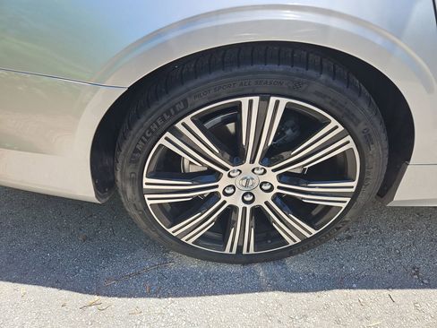 Used 2022 Volvo S90 B6 Inscription w/ Advanced Package AWD/4WD image 6