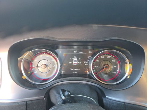 Used 2023 Dodge Charger SXT RWD image 7