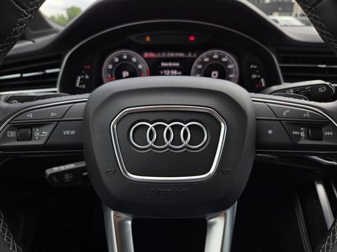 Used 2025 Audi Q7 3.0T Premium Plus AWD/4WD image 29