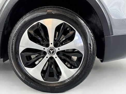 Certified 2025 Mercedes-Benz GLB 250 image 30