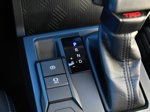 Used 2024 Toyota Tacoma TRD Sport image 27