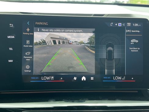 New 2025 BMW X1 xDrive28i w/ Convenience Package image 4