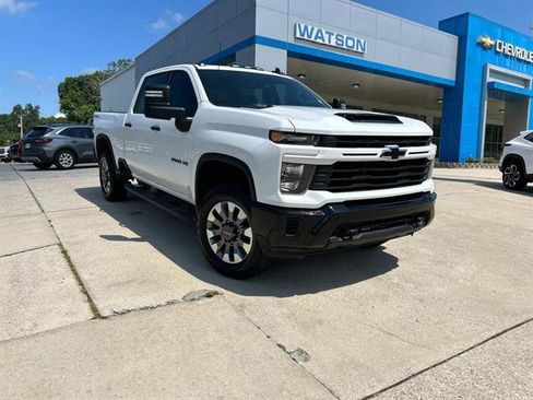 Certified 2024 Chevrolet Silverado 2500 Custom w/ Custom Value Package image 2