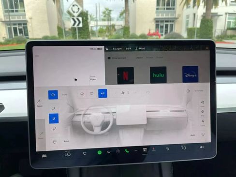 Used 2021 Tesla Model 3 Standard Range Plus RWD image 19