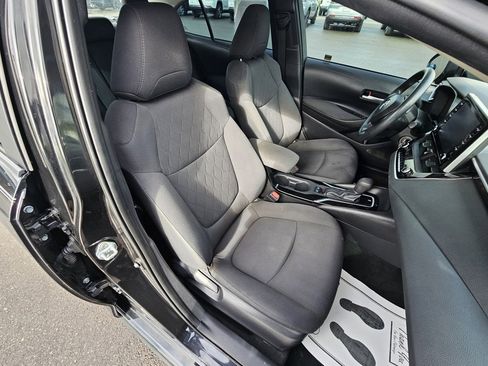 Used 2021 Toyota Corolla LE image 21