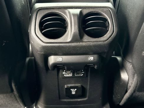 Used 2022 Jeep Wrangler Unlimited Rubicon w/ Trailer Tow Package image 24