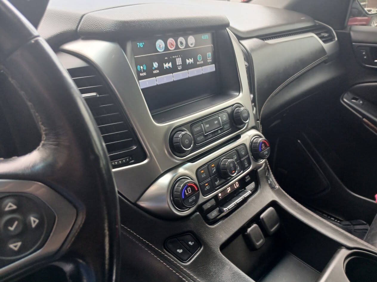 Used 2020 Chevrolet Tahoe LT w/ RST Edition AWD/4WD image 14