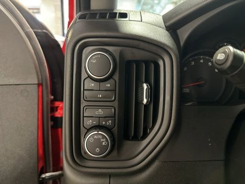 Used 2024 Chevrolet Silverado 3500 W/T image 17