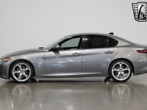 Used 2020 Alfa Romeo Giulia Ti Sport image 21