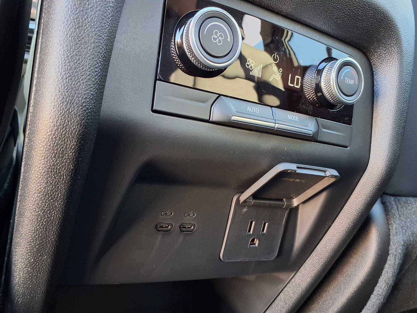 New 2026 Buick Enclave Sport Touring w/ Power Package FWD image 19