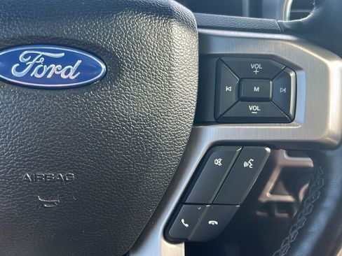 Used 2017 Ford F150 Platinum w/ Equipment Group 701A Luxury AWD/4WD image 11