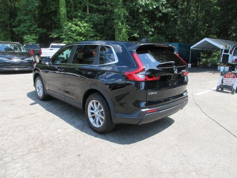 Used 2025 Honda CR-V EX image 3