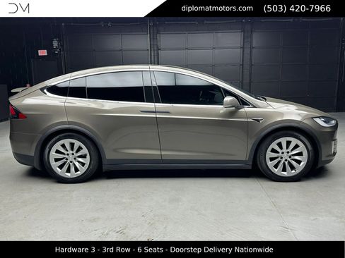 Used 2016 Tesla Model X 75D AWD/4WD image 8