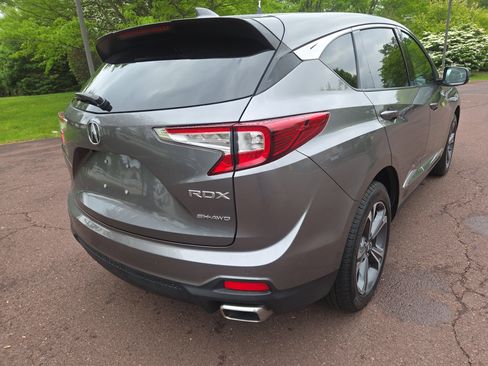 Used 2022 Acura RDX AWD w/ Advance Package image 3