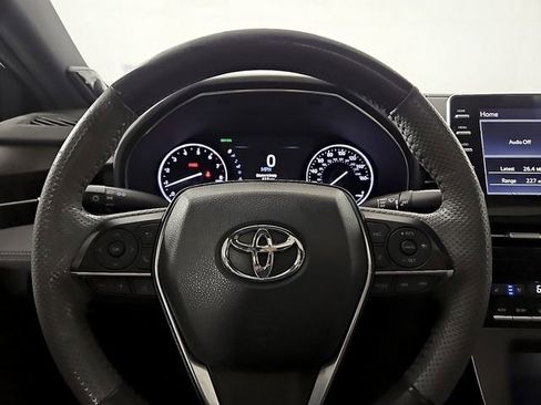 Used 2019 Toyota Avalon Limited image 19