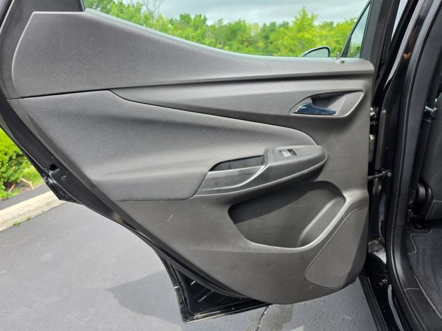 Used 2023 Chevrolet Bolt EUV LT FWD image 34
