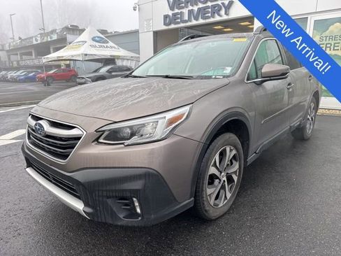Used 2022 Subaru Outback Limited image 3