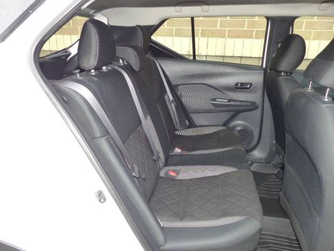 Used 2020 Nissan Kicks S FWD image 34