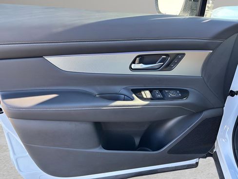 Certified 2025 Nissan Murano SL image 22