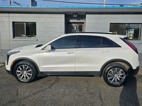 Used 2019 Cadillac XT4 Sport image 2