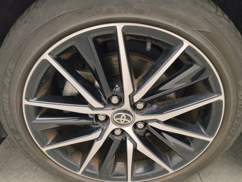 Used 2021 Toyota Camry SE image 31