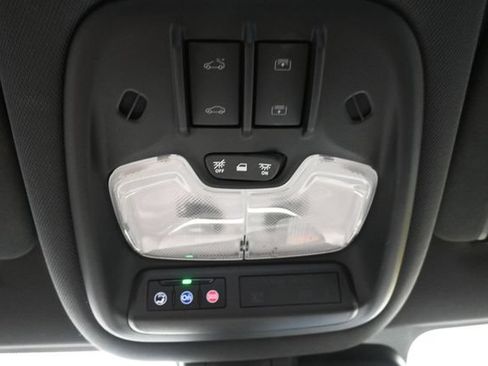 Used 2023 Chevrolet TrailBlazer RS w/ Sun and Liftgate Package FWD image 42