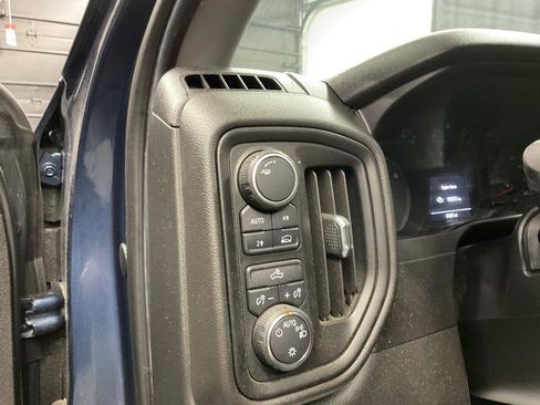 Used 2019 Chevrolet Silverado 1500 Custom w/ Custom Value Package AWD/4WD image 12