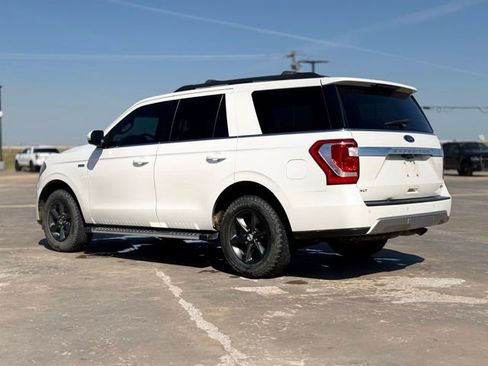 Used 2018 Ford Expedition XLT w/ Equipment Group 202A image 6