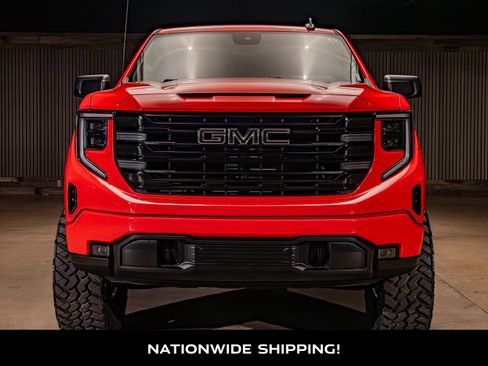 Used 2025 GMC Sierra 1500 Elevation AWD/4WD image 4
