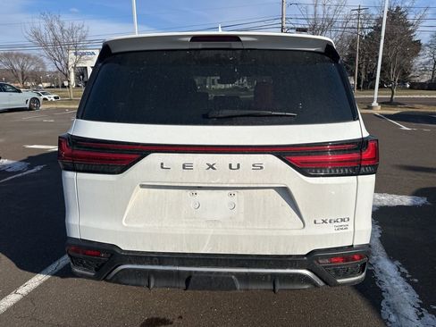 Used 2024 Lexus LX 600 F Sport image 6