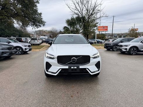 New 2026 Volvo XC60 B5 Core AWD/4WD image 8