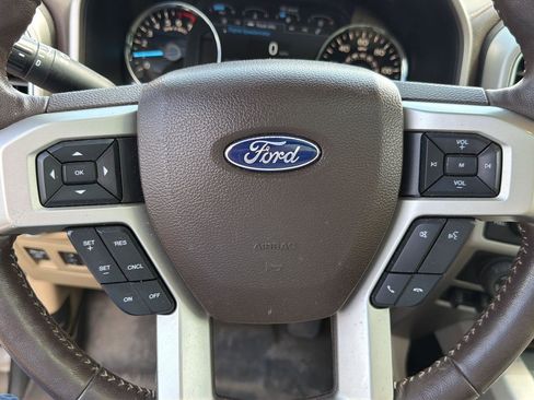 Used 2018 Ford F150 Lariat w/ Equipment Group 502A Luxury AWD/4WD image 15