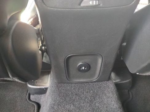 Used 2025 Ford Escape ST-Line Select AWD/4WD image 19