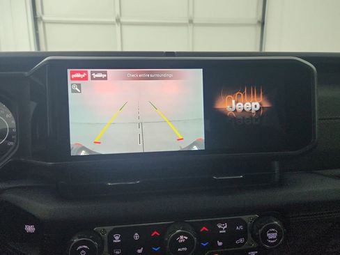 New 2026 Jeep Gladiator Mojave image 25