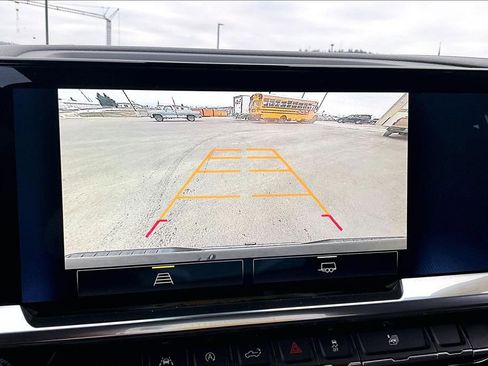 Used 2025 Chevrolet Silverado 1500 LT image 22