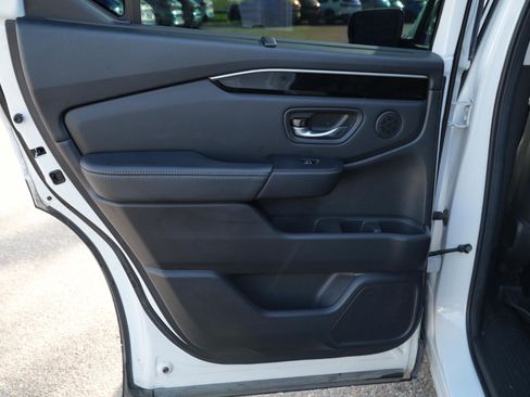 Used 2023 Honda Pilot EX-L image 15