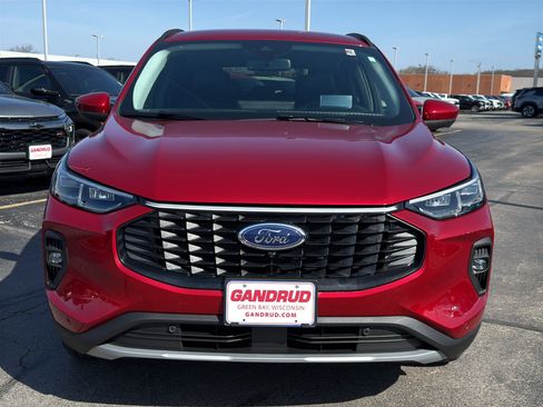 Used 2023 Ford Escape SE w/ PHEV Premium Package image 3