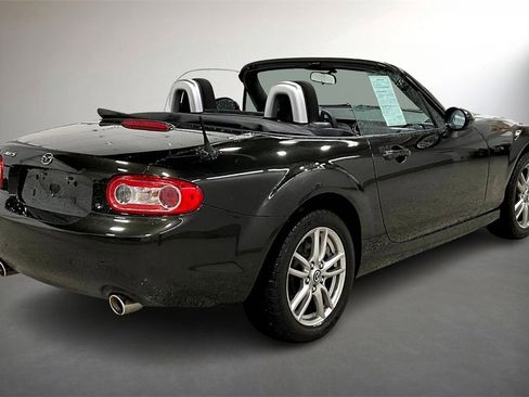Used 2013 MAZDA MX-5 Miata Sport image 5