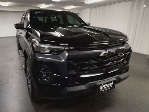 Certified 2024 Chevrolet Colorado LT w/ LT Convenience Package III image 3