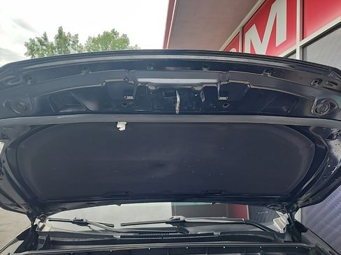 Used 2023 Toyota Highlander L image 32