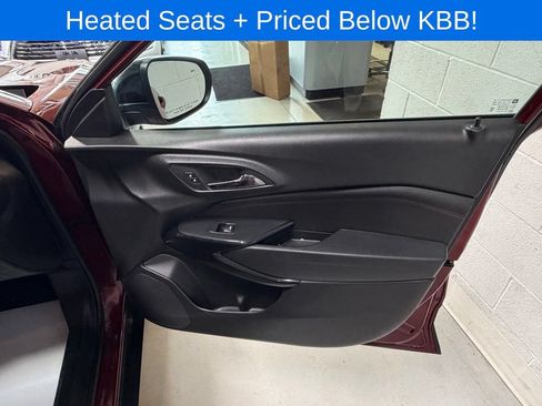 Used 2025 Chevrolet Trax RS w/ Driver Confidence Package FWD image 18