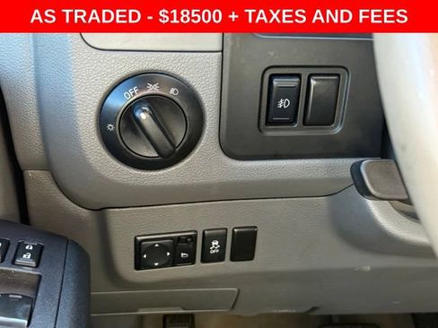 Used 2017 Nissan NV 3500 SL RWD image 19