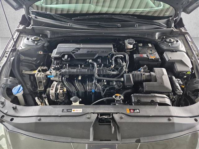 Used 2025 Hyundai Elantra SEL FWD image 23