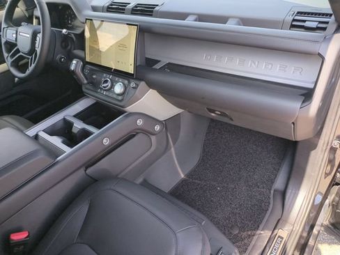 New 2026 Land Rover Defender 110 X AWD/4WD image 19