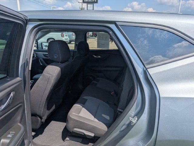 Used 2025 Chevrolet Blazer LT FWD image 12