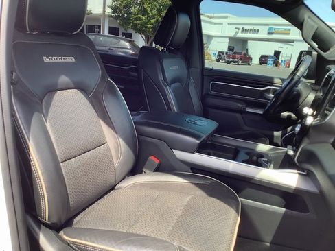 Used 2020 RAM 1500 Laramie image 41